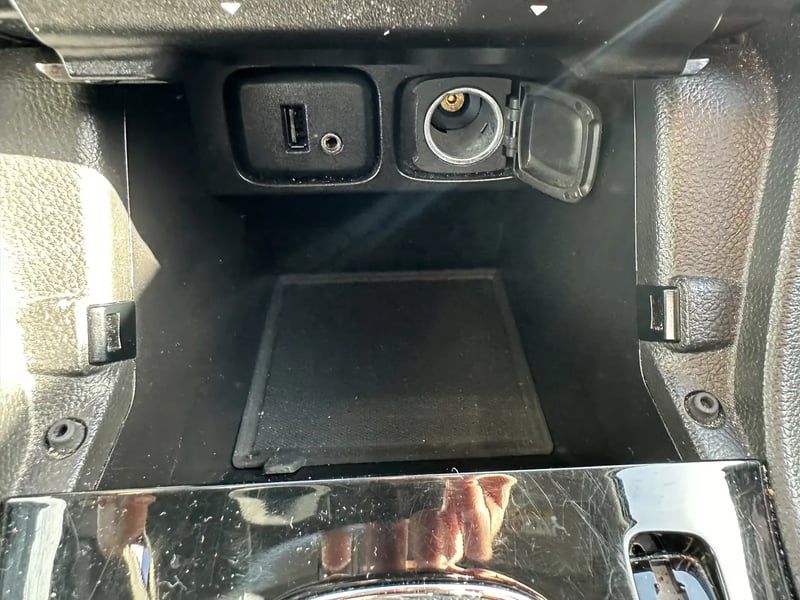 Photo de la voiture OPEL MOKKA X 1.6 CDTI - 136 ch 4x2 BVA6 Midnight Edition