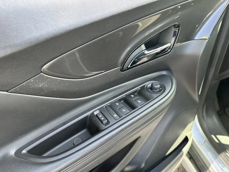 Photo de la voiture OPEL MOKKA X 1.6 CDTI - 136 ch 4x2 BVA6 Midnight Edition