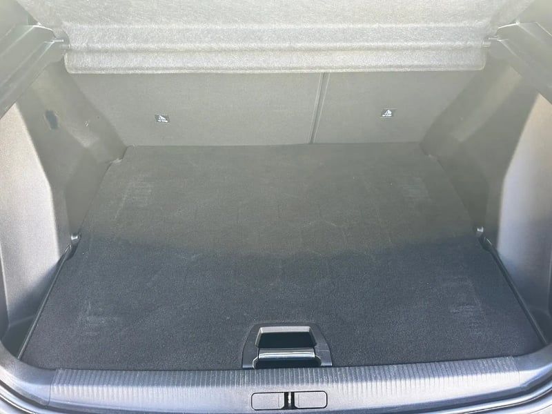 Photo de la voiture PEUGEOT 2008 PureTech 130 S&S BVM6 GT