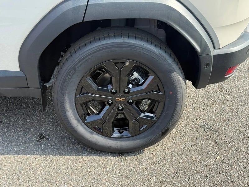 Photo de la voiture DACIA DUSTER ECO-G 120 auto Extreme
