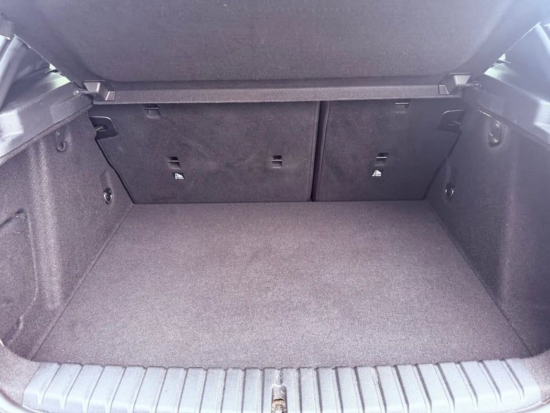 Photo de la voiture BMW SERIE 1 F40 118d 150 ch BVA8 Edition Sport