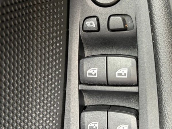 Photo de la voiture BMW SERIE 1 F40 118d 150 ch BVA8 Edition Sport