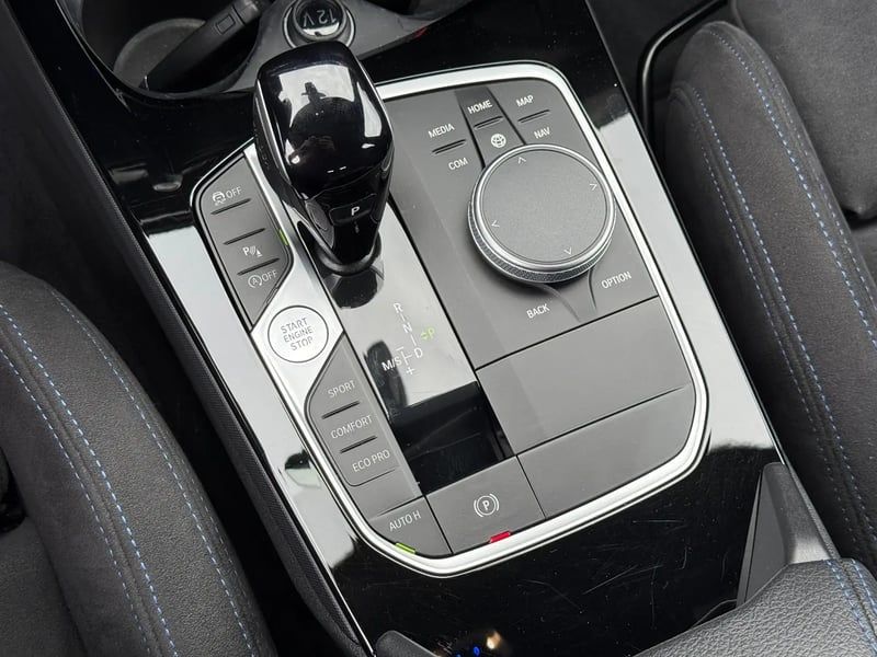 Photo de la voiture BMW SERIE 1 F40 118d 150 ch BVA8 M Sport