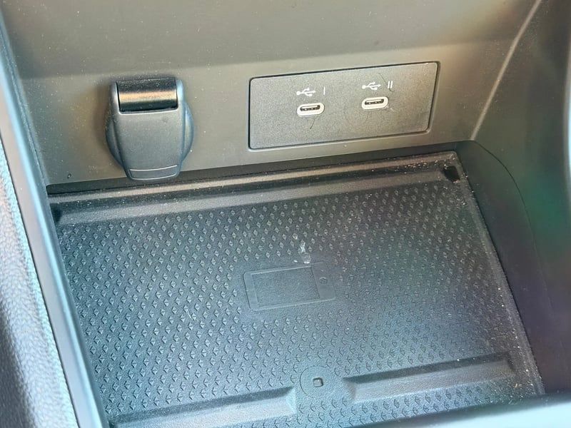 Photo de la voiture RENAULT CAPTUR Eco-G 100 ch Techno