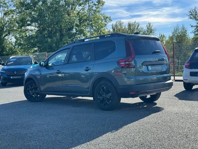 Photo de la voiture DACIA JOGGER Hybrid 140 7 places GSR2 Extreme