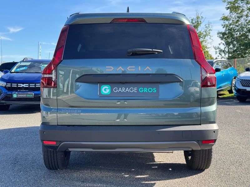 Photo de la voiture DACIA JOGGER Hybrid 140 7 places GSR2 Extreme