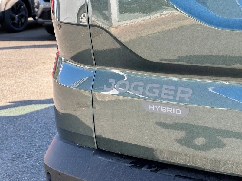 Photo de la voiture DACIA JOGGER Hybrid 140 7 places GSR2 Extreme