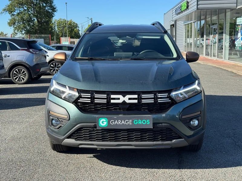 Photo de la voiture DACIA JOGGER Hybrid 140 7 places GSR2 Extreme