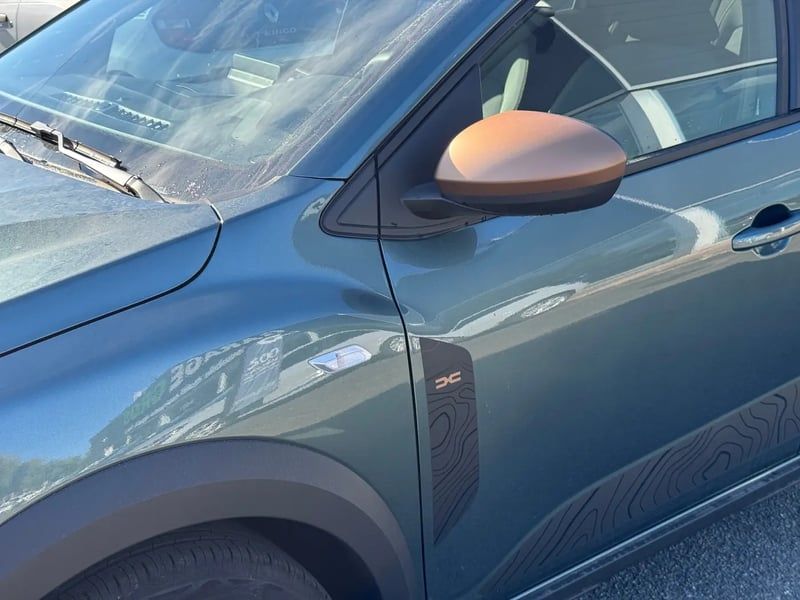 Photo de la voiture DACIA JOGGER Hybrid 140 7 places GSR2 Extreme