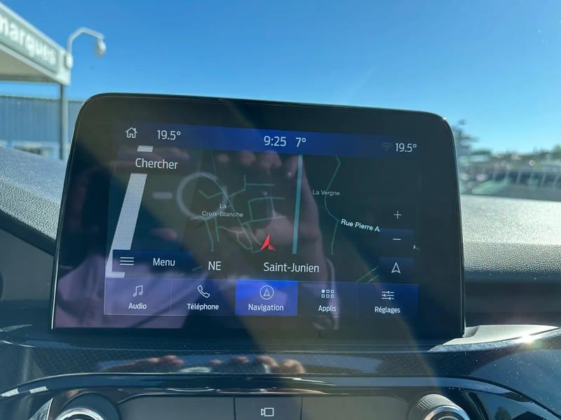 Photo de la voiture FORD KUGA 1.5 EcoBlue 120 BVA8 ST-Line