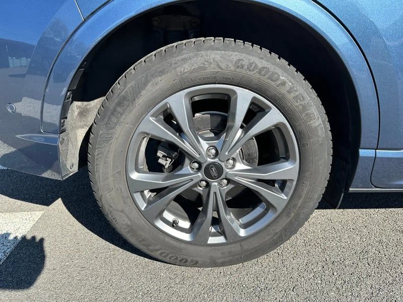 Photo de la voiture FORD KUGA 1.5 EcoBlue 120 BVA8 ST-Line