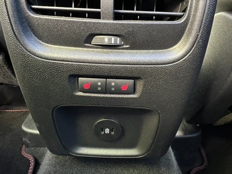 Photo de la voiture FORD KUGA 1.5 EcoBlue 120 BVA8 ST-Line