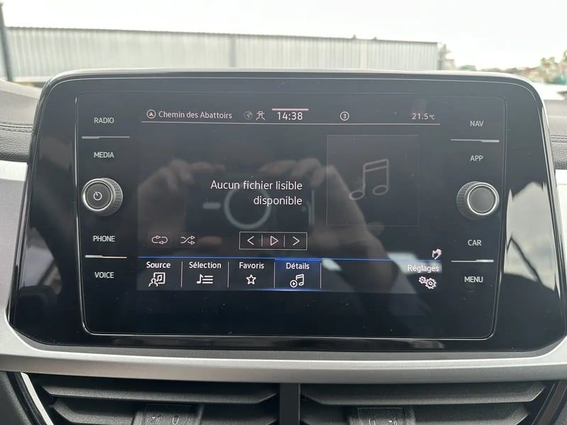 Photo de la voiture VOLKSWAGEN T-ROC 1.0 TSI 116 Start/Stop BVM6 Life Plus