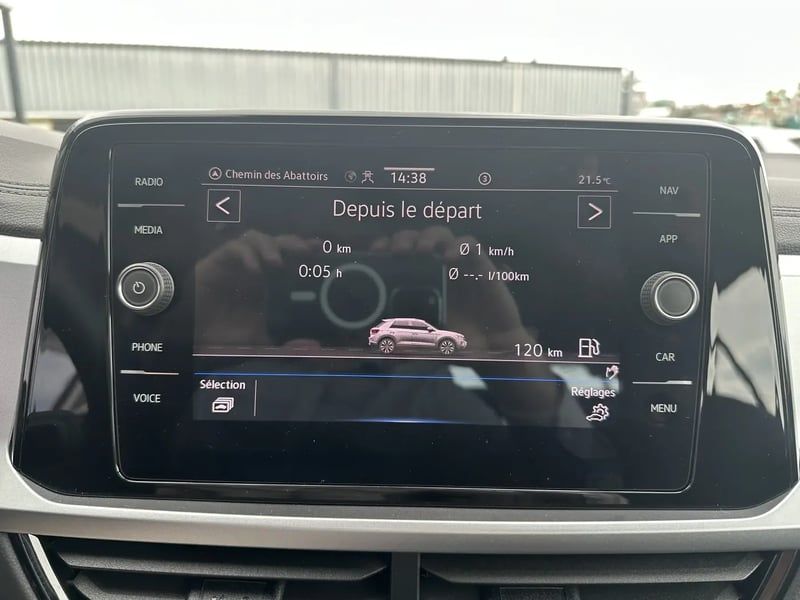 Photo de la voiture VOLKSWAGEN T-ROC 1.0 TSI 116 Start/Stop BVM6 Life Plus