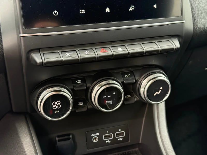 Photo de la voiture RENAULT CAPTUR TCe 90 Techno