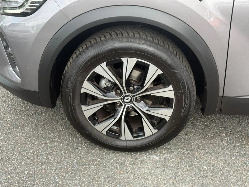 Photo de la voiture RENAULT CAPTUR TCe 90 Techno
