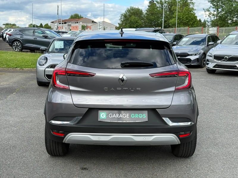 Photo de la voiture RENAULT CAPTUR TCe 90 Techno