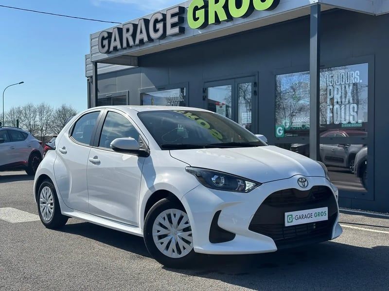 Photo de la voiture TOYOTA YARIS HYBRIDE 116h Dynamic