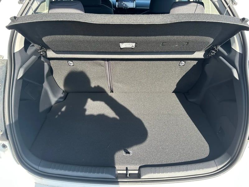 Photo de la voiture TOYOTA YARIS HYBRIDE 116h Dynamic
