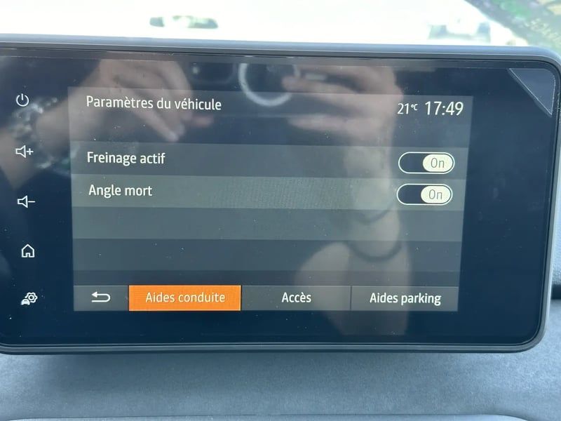 Photo de la voiture DACIA SANDERO ECO-G 100 Stepway Extreme +