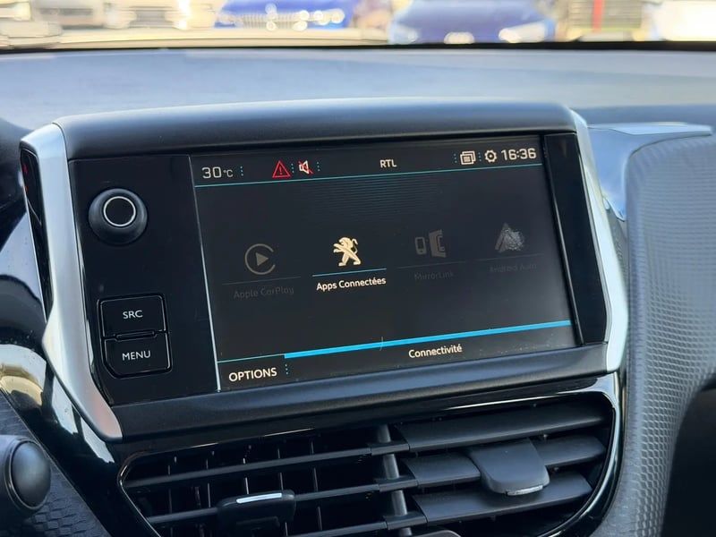 Photo de la voiture PEUGEOT 2008 1.2 PureTech 110ch S&S EAT6 Allure