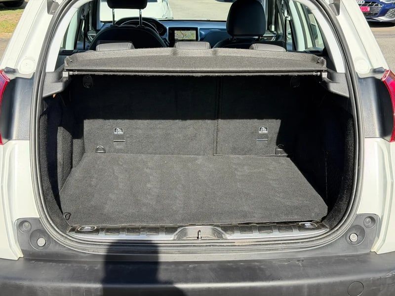 Photo de la voiture PEUGEOT 2008 1.2 PureTech 110ch S&S EAT6 Allure