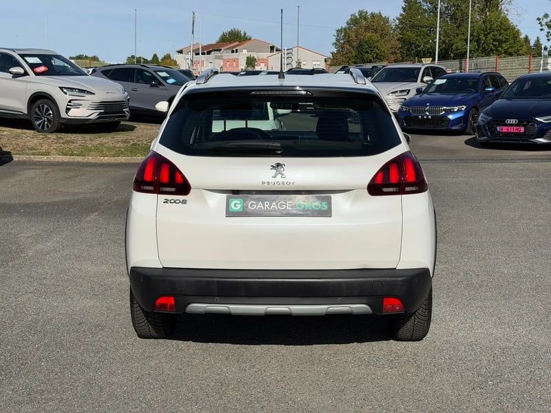 Photo de la voiture PEUGEOT 2008 1.2 PureTech 110ch S&S EAT6 Allure