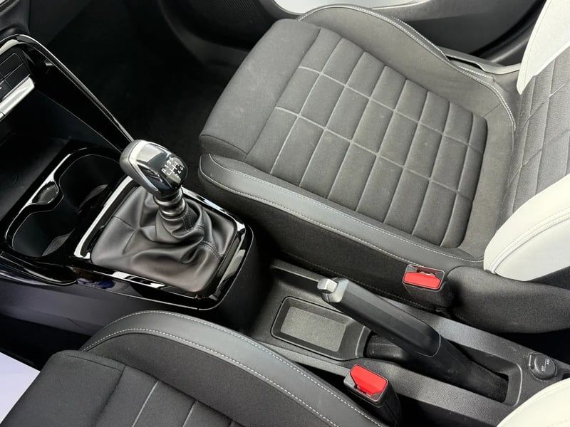 Photo de la voiture CITROEN C3 Turbo 100 ch Manuelle Max