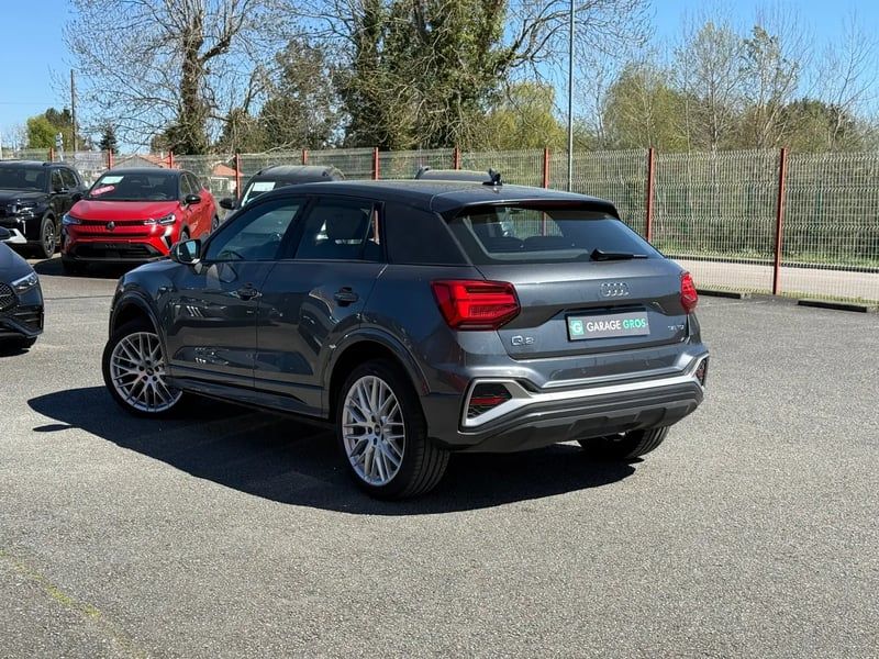 Photo de la voiture AUDI Q2 35 TDI 150 S tronic 7 S line