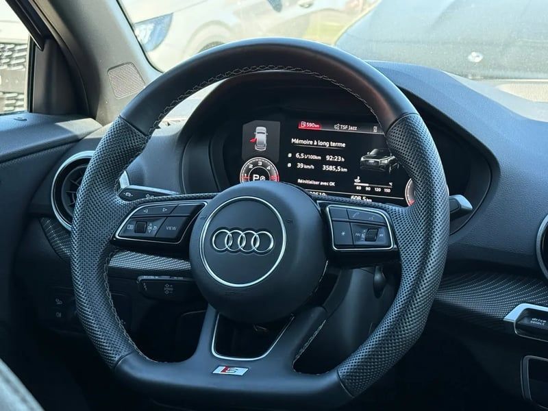 Photo de la voiture AUDI Q2 35 TDI 150 S tronic 7 S line
