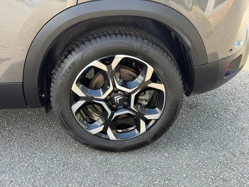 Photo de la voiture CITROEN C5 AIRCROSS Hybride 145 e-DCS6 Max