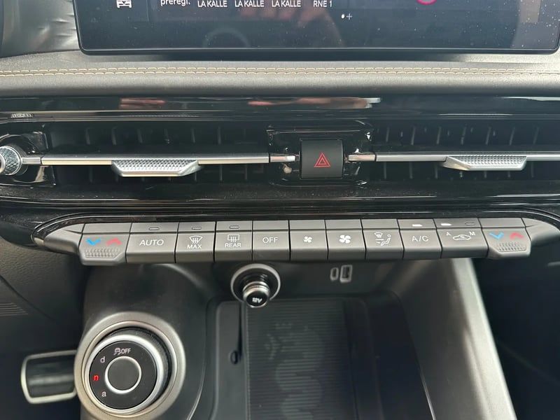 Photo de la voiture ALFA ROMEO TONALE 1.5 Hybrid 130 ch TCT7 Sprint