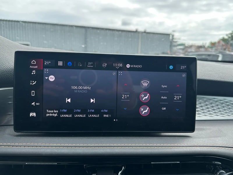 Photo de la voiture ALFA ROMEO TONALE 1.5 Hybrid 130 ch TCT7 Sprint
