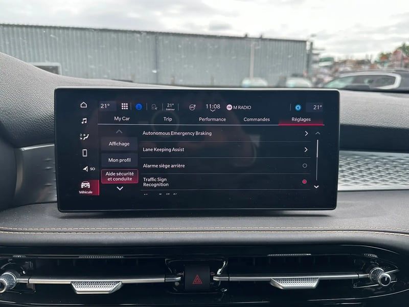 Photo de la voiture ALFA ROMEO TONALE 1.5 Hybrid 130 ch TCT7 Sprint