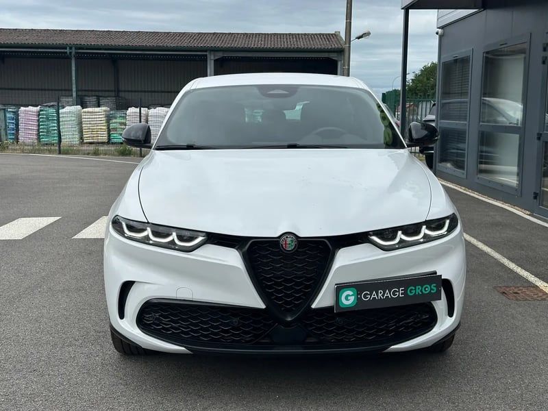 Photo de la voiture ALFA ROMEO TONALE 1.5 Hybrid 130 ch TCT7 Sprint