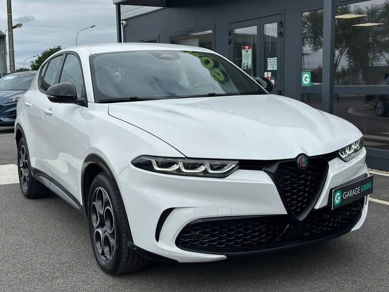 Photo de la voiture ALFA ROMEO TONALE 1.5 Hybrid 130 ch TCT7 Sprint