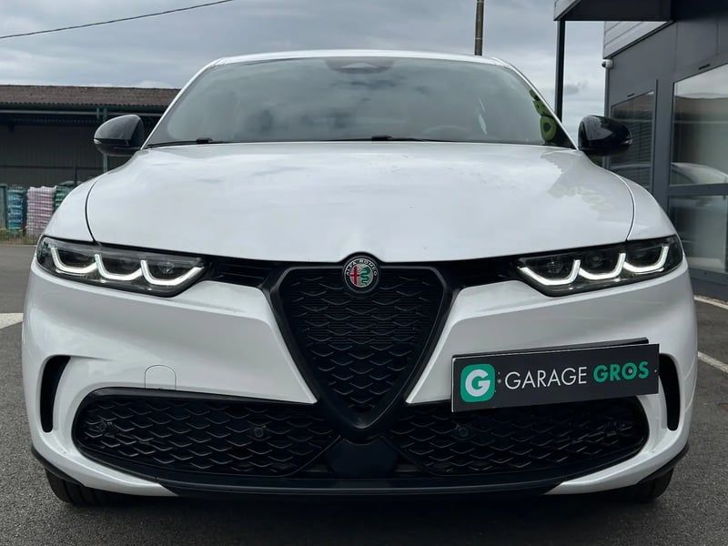 Photo de la voiture ALFA ROMEO TONALE 1.5 Hybrid 130 ch TCT7 Sprint