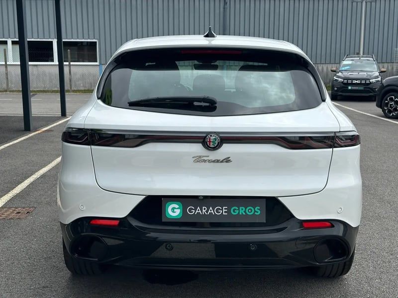 Photo de la voiture ALFA ROMEO TONALE 1.5 Hybrid 130 ch TCT7 Sprint