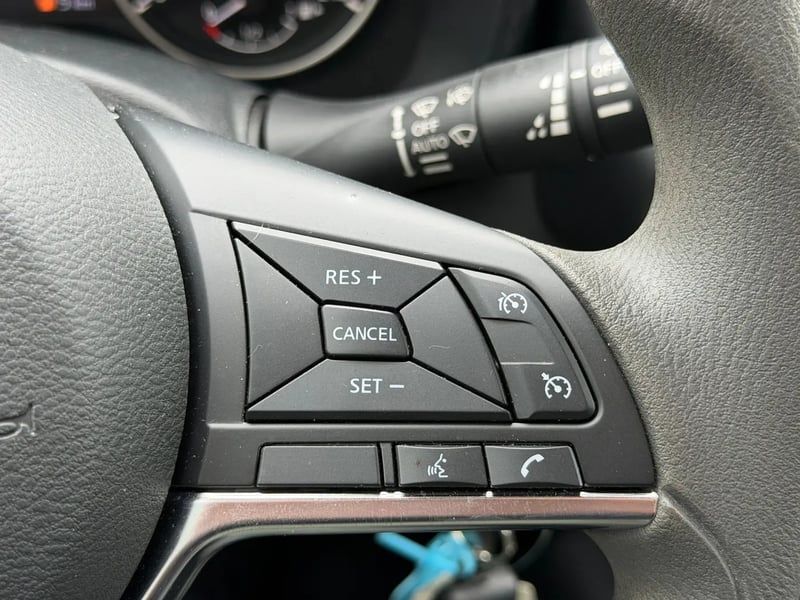 Photo de la voiture NISSAN JUKE 2023 DIG-T 114 Acenta