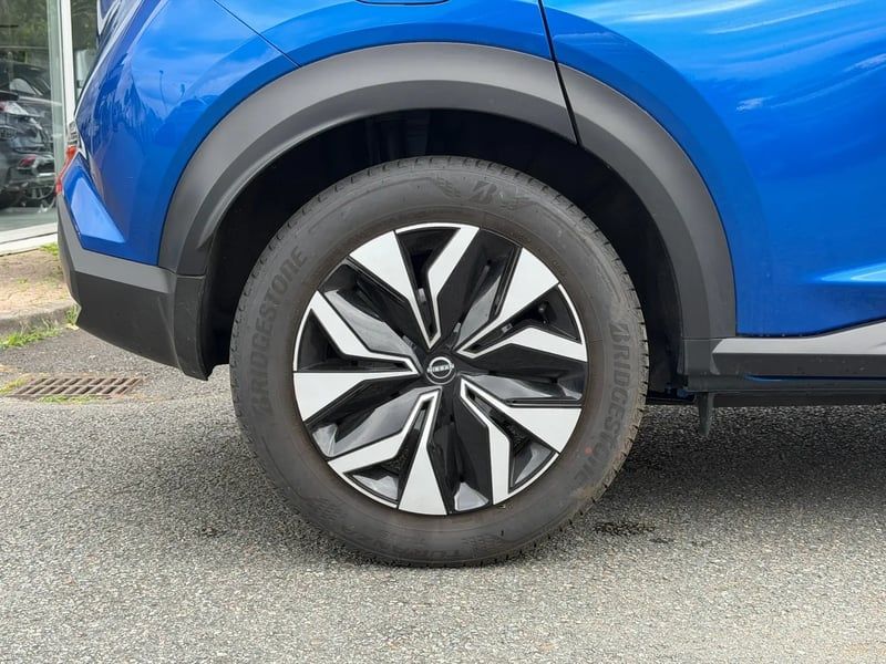 Photo de la voiture NISSAN JUKE 2023 DIG-T 114 Acenta