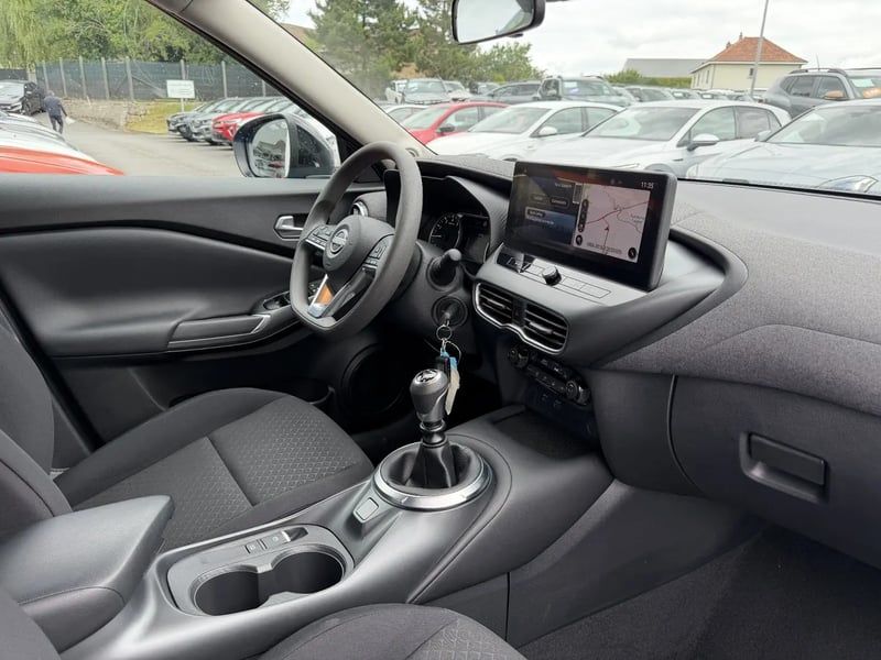 Photo de la voiture NISSAN JUKE 2023 DIG-T 114 Acenta
