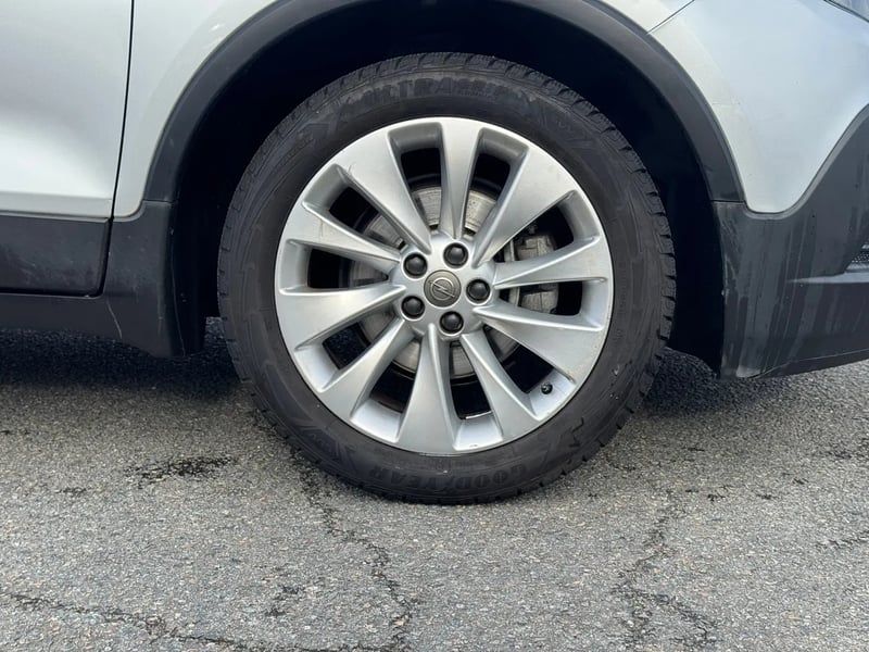 Photo de la voiture OPEL MOKKA 1.4 Turbo - 140 ch 4x2 Start&Stop Cosmo Pack