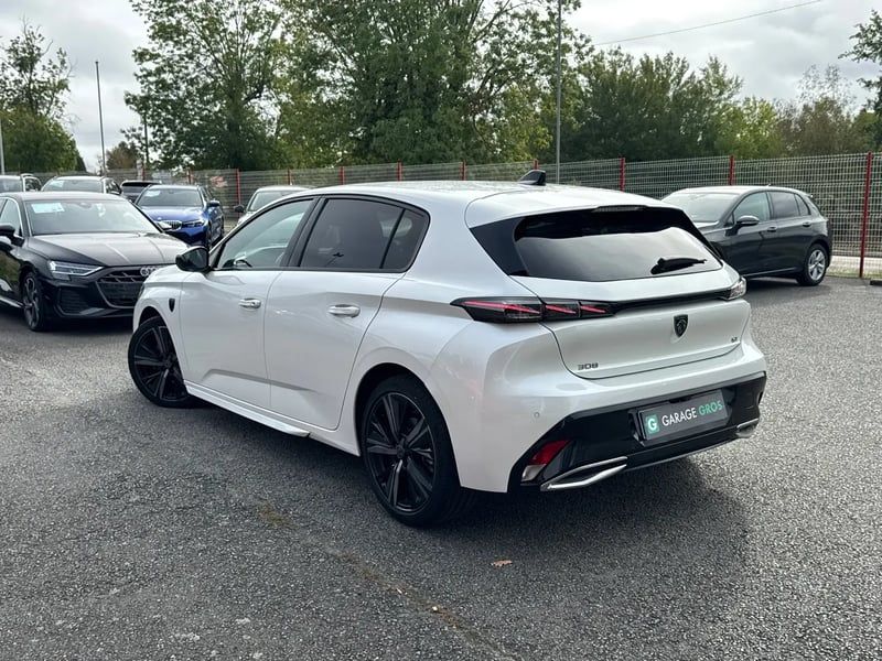 Photo de la voiture PEUGEOT 308 PureTech 130ch S&S EAT8 GT Pack