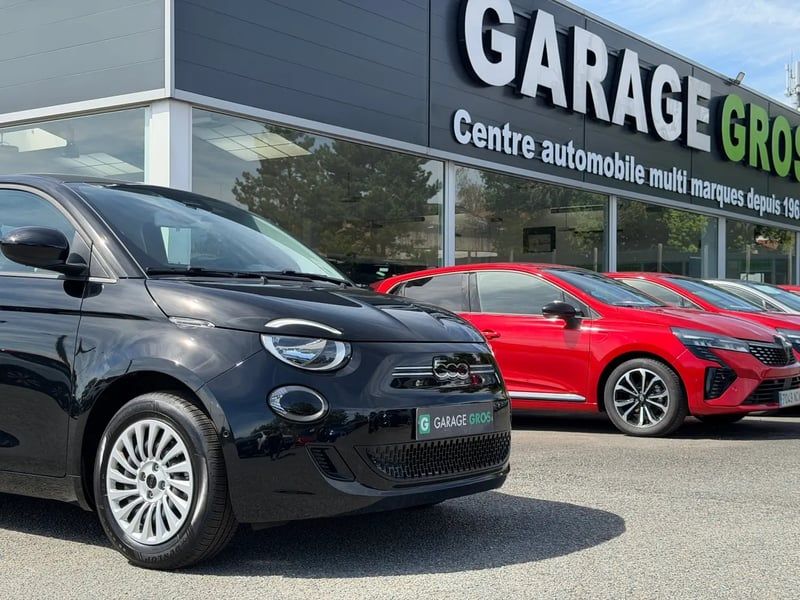 Photo de la voiture FIAT 500e BERLINE 500 e 118 ch Nouvelle 500