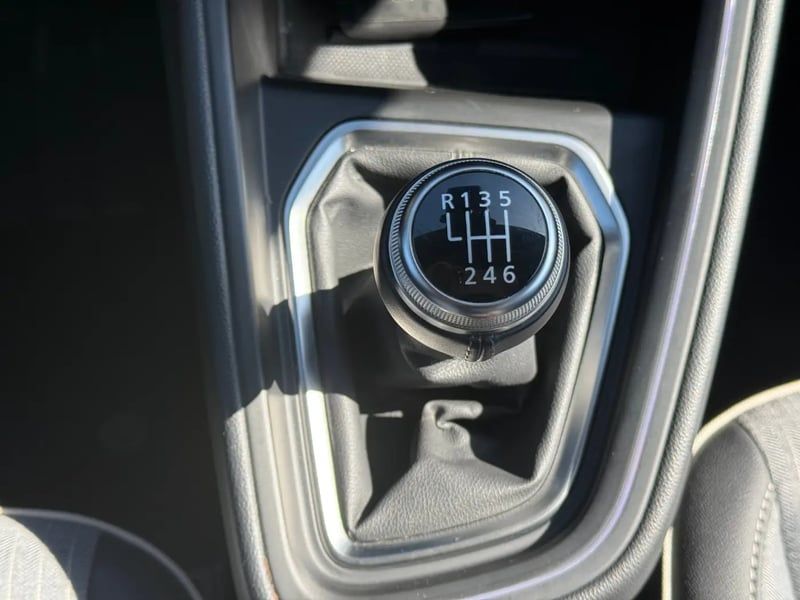 Photo de la voiture RENAULT CLIO V TCe 90 ch GSR2 Techno