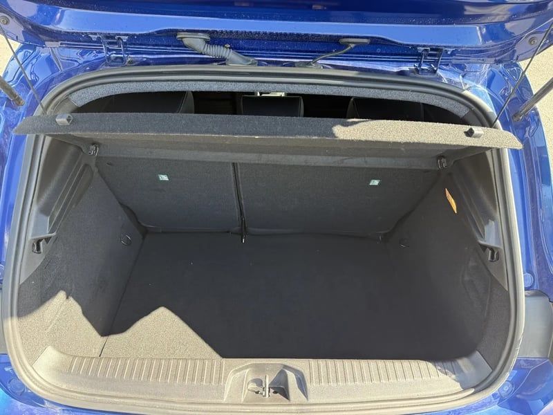 Photo de la voiture RENAULT CLIO V TCe 90 ch GSR2 Techno