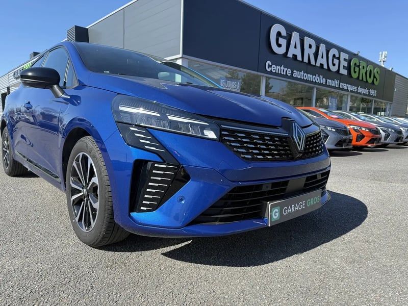 Photo de la voiture RENAULT CLIO V TCe 90 ch GSR2 Techno