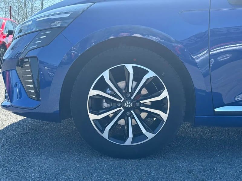 Photo de la voiture RENAULT CLIO V TCe 90 ch GSR2 Techno