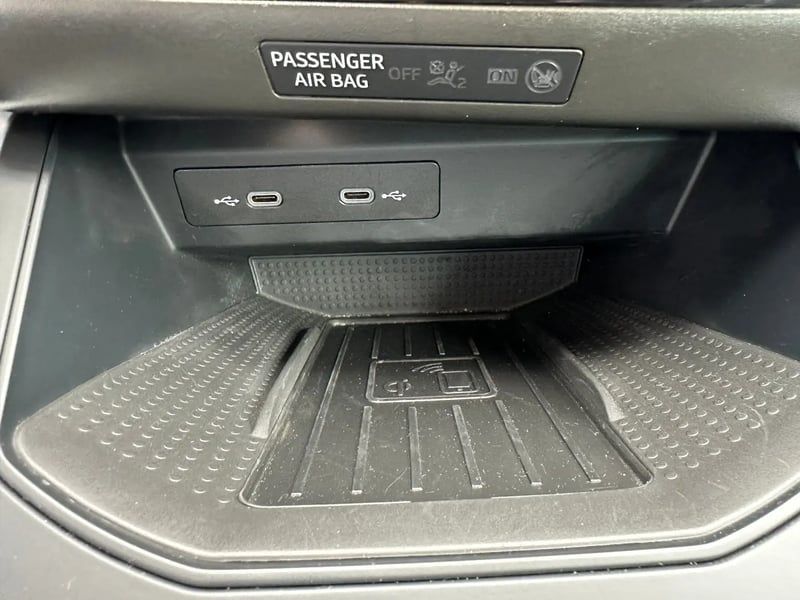 Photo de la voiture SEAT ARONA 1.0 TSI 110 ch Start/Stop BVM6 Style Business