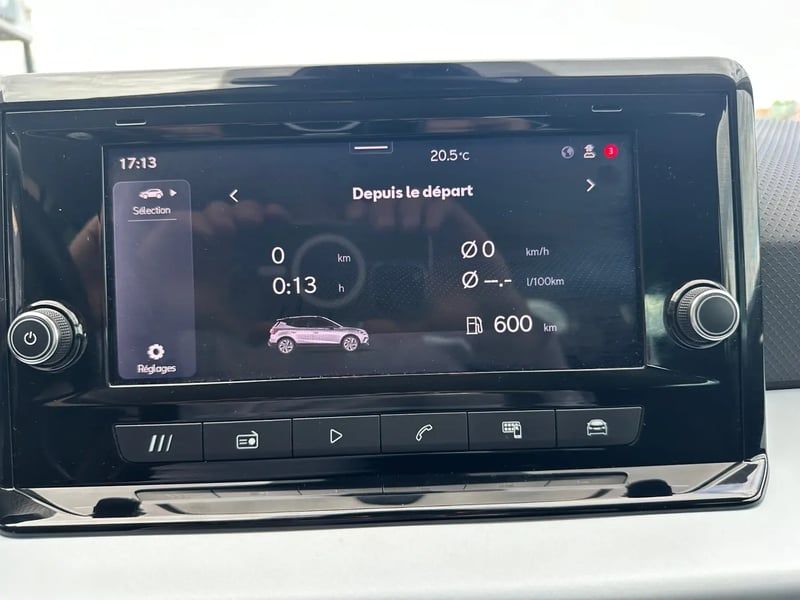 Photo de la voiture SEAT ARONA 1.0 TSI 110 ch Start/Stop BVM6 Style Business